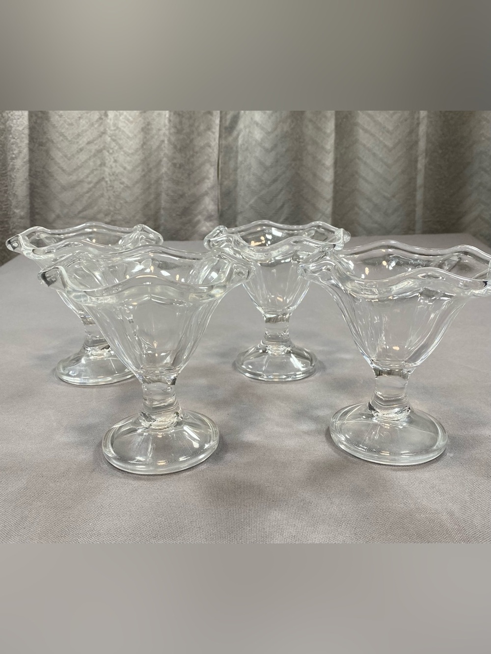 4 acrylic dessert glasses